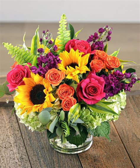 Carithers flowers - Whether you are celebrating a birthday, anniversary, new baby, delivering get well wishes, a hospital gift, funeral flowers or special tribute, Carithers Flowers will design and deliver the perfect custom flower arrangement or gift basket - just for you. Express Atlanta flower delivery and same day flower delivery anywhere in the USA.